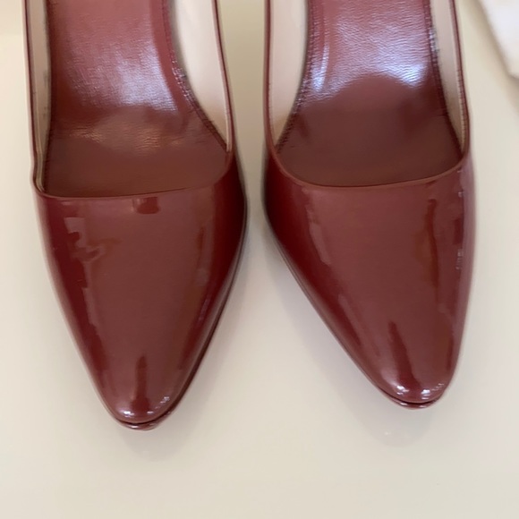 Authentic Prada red leather pumps. - Picture 5 of 8